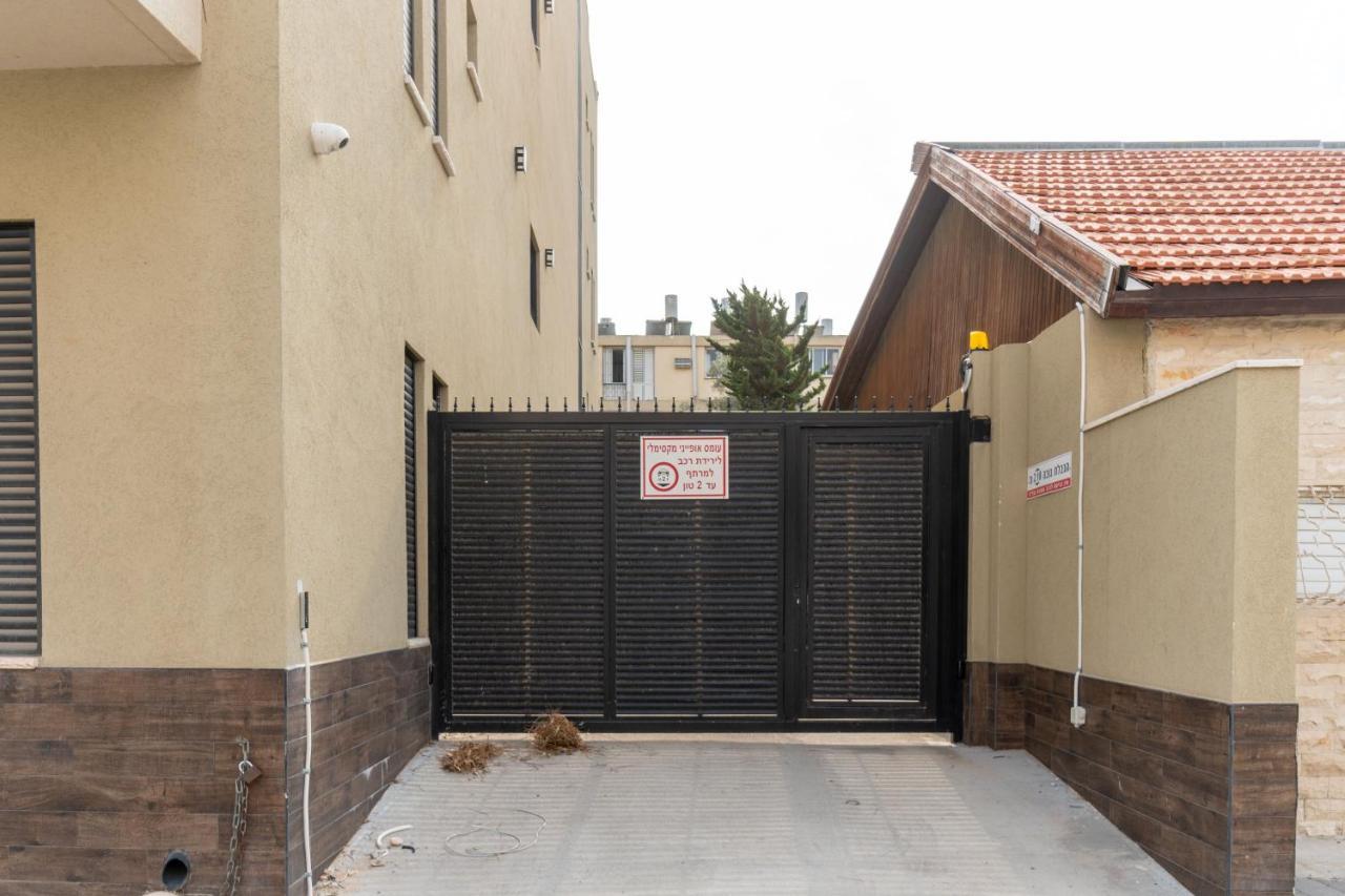 Nahal Oz 33 Aparthotel Bat Yam Ngoại thất bức ảnh