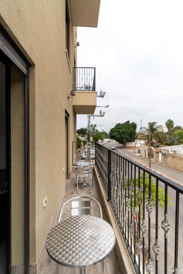 Nahal Oz 33 Aparthotel Bat Yam Ngoại thất bức ảnh
