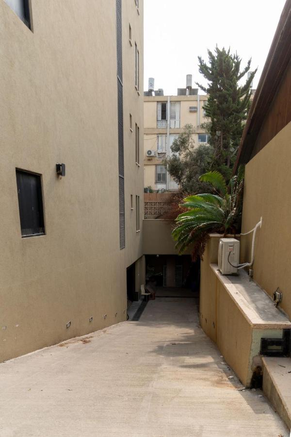 Nahal Oz 33 Aparthotel Bat Yam Ngoại thất bức ảnh